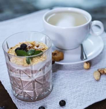 yeşil çay ve tatlı