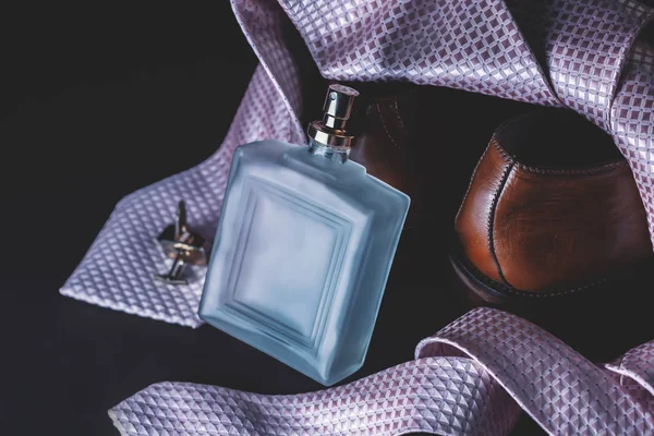 Accesorii Pentru Bărbați Cravată Parfum Pantofi — Fotografie, imagine de stoc