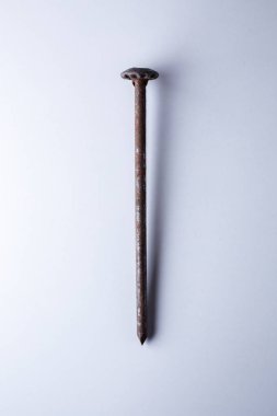 paslı eski tırnak üzerinde beyaz bir arka plan