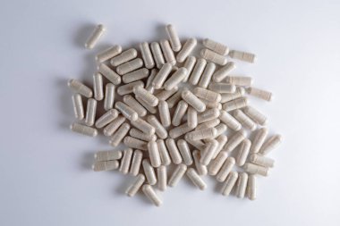 Hapları gri arka plan üzerinde