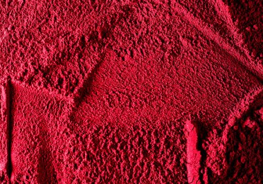 Yıl 2019 mercan rengi yaşayan. Islak deniz kum kıyı üstten görünüm dokusuna