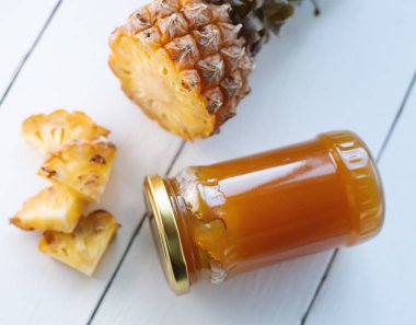 Sarı ananas reçeli