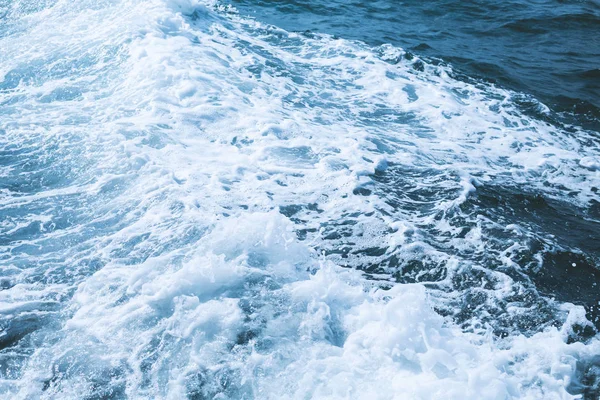 Tengerparti nyaralás a tengeren vagy az óceánban — Stock Fotó