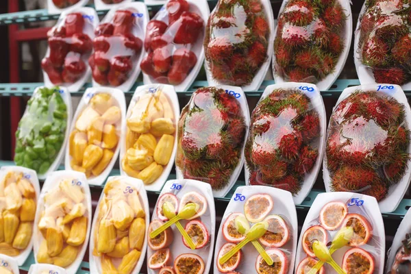 Market in south east asia. Traditional street Fruit market in So — Stock Photo, Image