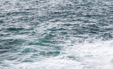 Okyanustaki fırtına