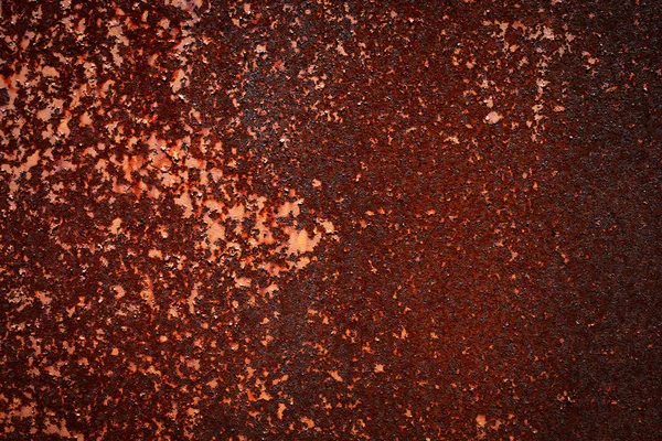 Texture di parete marrone ferruginosa. Retro ruggine muro grezzo grunge — Foto Stock