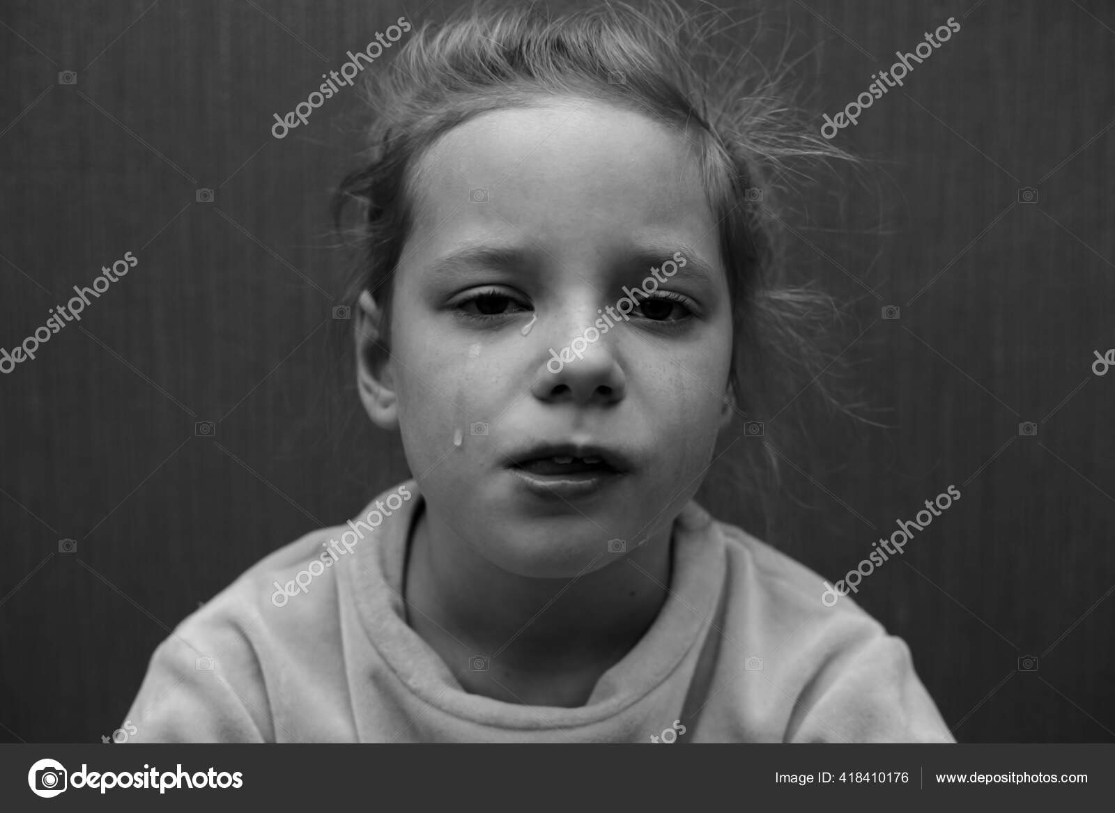 Ritratto Bianco Nero Bambino Che Piange — Foto stock di © Martyna1802  #418410176, image size:1600x1167