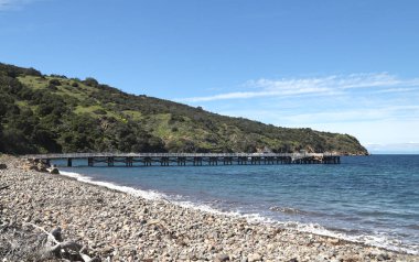 Santa Cruz Adası 'ndaki tekne iskelesi, Channel Adaları Ulusal Parkı, Kaliforniya
