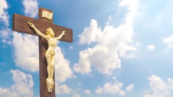 Houten Kruisbeeld Het Lichaam Van Christus Aan Het Kruis Blauwe — Stockvideo