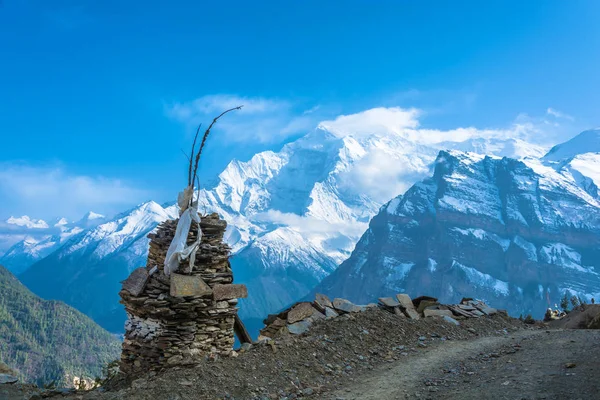 Stupa Pietra Sullo Sfondo Delle Montagne Innevate Dell Himalaya Nepal — Foto Stock