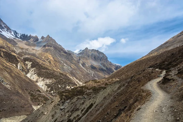 Valientes Turistas Las Hermosas Montañas Del Himalaya Día Primavera Nepal — Foto de Stock