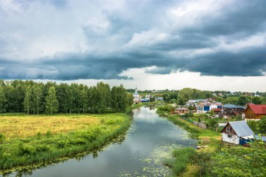 Güzel manzara modunda Suzdal antik şehir bir bulutlu gün yaz, Rusya Federasyonu.