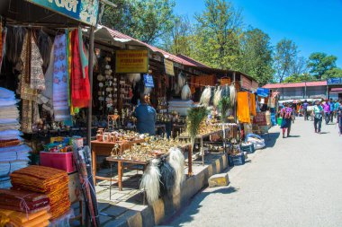 Katmandu, Nepal 13.04.2018 ölü yakma, Pashupatinath Tapınağı: Bagmati Nehri'nin üzerinde 13 Nisan 2018 Katmandu Nepal organları. 