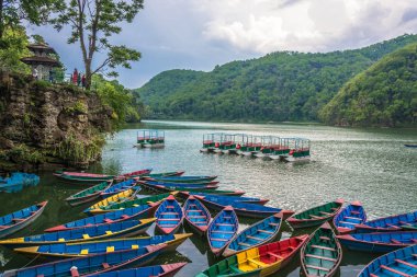 Pokhara, Nepal-11.04.2018 11 Nisan 2018 sessiz akşam güzel Phewa gölde Pokhara, Nepal. 