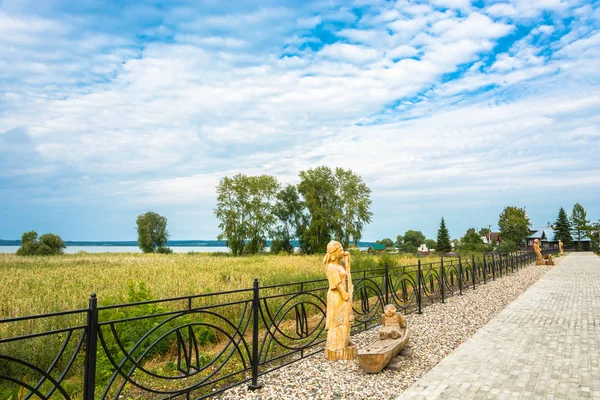 Galicië Kostroma Regio Rusland 2018 Houten Sculpturen Dijk Van Galichsky — Stockfoto