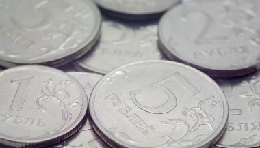 Rus para beş ruble, iki ruble, bir Rublesi.