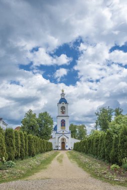 Bir yaz gününde, Yaroslavl bölgesi, Rusya beyaz taş Nikolo-Solbinsky kadın Manastırı.