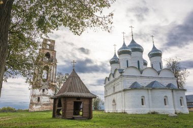 Spaso-Preobrazhensky Gennadiy manastırda bir yaz gününde, Solba Köyü, Yaroslavl Region, Rusya Federasyonu. 