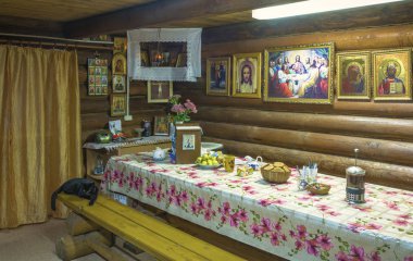 İçinde yemekhane en kutsal Theotokos, Ivanovo, Rusya Bogolyubsk simgesini kutsal kaynak. 