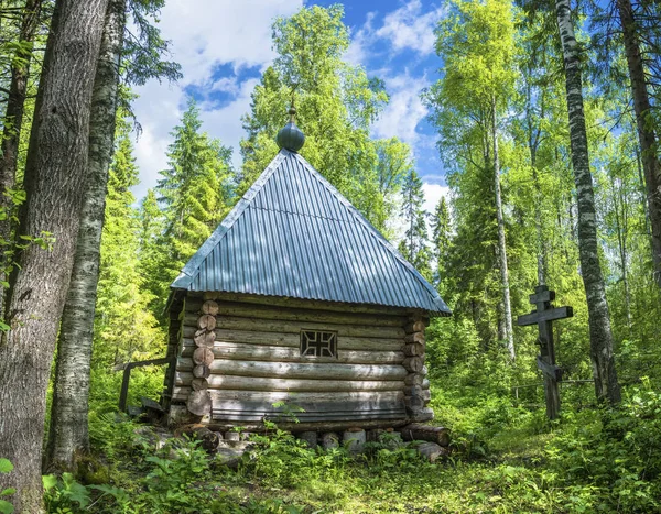 Fonte Sagrada Paraskeva Pyatnitsa Grande Mártir Batin Klyuch Aldeia Ushakovo — Fotografia de Stock