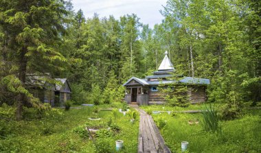 Tüm sevinç Papulikha Köyü, Manturovsky bölgesi, Kostroma region, Rusya Federasyonu yakınındaki yas simgesi onuruna kutsal bahar. 