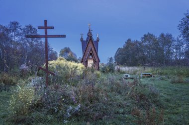 Büyük şehit Paraskeva Pyatnitsa Urmanets Köyü, Nekrasovsky District, Yaroslavl bölgesi, Rusya yakın kutsal baharında. 