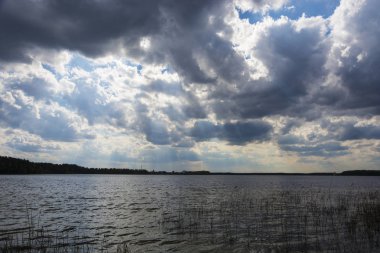 Kutsal Göl, Ivanovo bölgesinde güzel bahar manzara. 