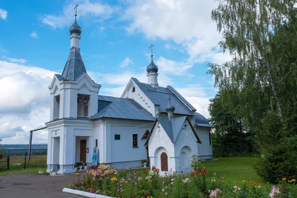 Intercession Church in the village of Dyachevo, Ivanovo region, — Stock Photo, Image