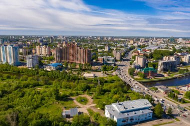 Sheremetyevsky Prospect, 2020 yazında Ivanovo 'nun merkezindeki Uvod Nehri' ni geçiyor.. 