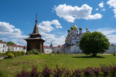 Varnitsky Trinity-Sergius Manastırı, Yaroslavl Bölgesi, Rostov Veliky, Varnitsa Köyü. 