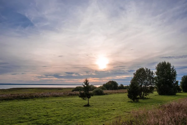 Beau Coucher Soleil Sur Lac Pleshcheyevo Par Une Soirée Été — Photo