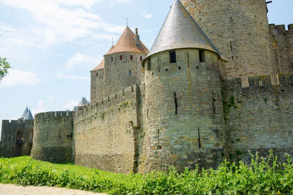 Vesting Muur Van Middeleeuwse Stad Carcassonne Frankrijk Zomer — Stockfoto