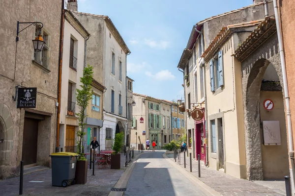 Yazı işleri. Mayıs, 2018. Yaz aylarında Fransa Carcassonne şehir sokak