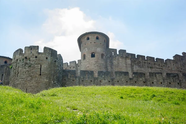 Vesting Muur Van Middeleeuwse Stad Carcassonne Frankrijk Zomer — Stockfoto