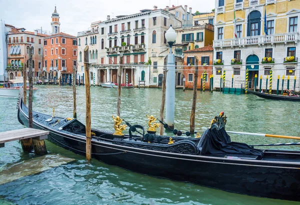 Vue du Grand Canal et d'une télécabine à Venise, Italie . — Photo