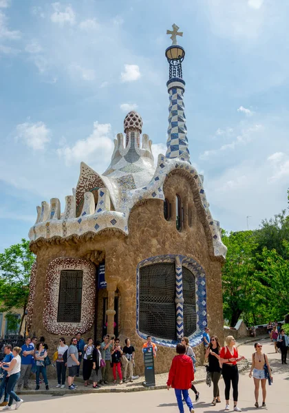 Redaktionella. Maj 2018. Barcelona, Spanien. Ingången till parken. Den — Stockfoto