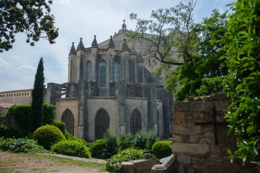 Editör, Mayıs 2018. Girona, İspanya. Girona, İspanya 'daki Sant Pere de Galligants Manastırı.