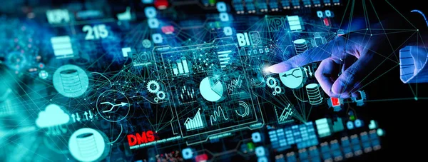 Kpi finansal grafikleri ve grafik ve otomatik pazarlama panosu ile iş kadını el dokunmabağlı dişli dişli ile iş veri analizi süreç yönetimi.