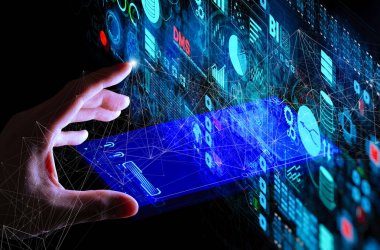 Kpi finansal grafikleri ve grafik ve otomatik pazarlama panosu ile iş kadını el dokunmabağlı dişli dişli ile iş veri analizi süreç yönetimi.