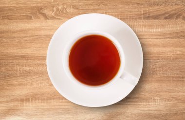 Ahşap masa üzerinde çay Top view fincan 