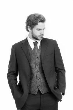 Moda ve güzellik. Yöneticisi üzerinde ciddi bir yüz sakallı. Adam beyaz izole resmi kıyafeti. İş ve başarı. İşadamı veya siyah ceketli ceo.