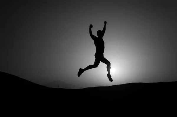 Özgürlük Enerji Kavramı Dusk Içinde Kas Vücut Ile Sporcu Sporcu — Stok fotoğraf