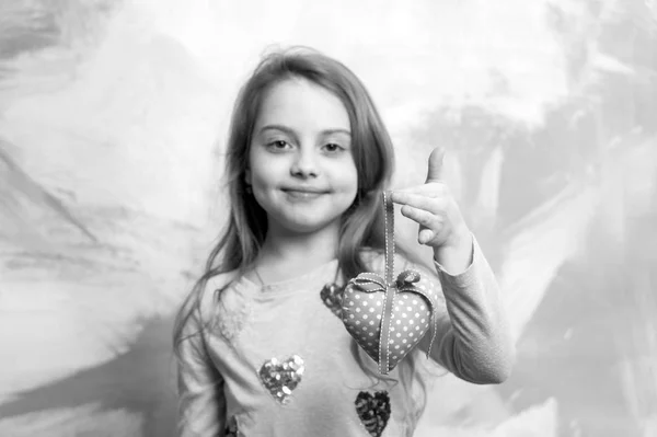 Enfant Avec Coeur Amour Décoratif Petite Fille Avec Coeur Amour — Photo