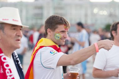 Kiev, Ukrayna - 26 Mayıs 2018: Uefa final Uefa şampiyonu ligue son maçında, Kiev Ukrayna Olimpik milli güvenlik önce Fc Real Madrid ve Liverpool futbol takımı hayranıyım. Spor ve eğlence kavramı futbol