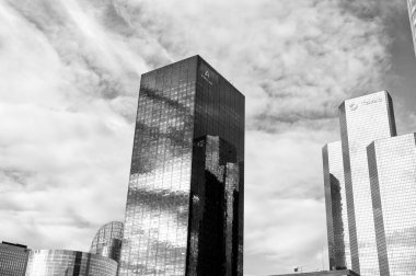 Ofis Kulesi siyah cam kaplama de paris, Fransa