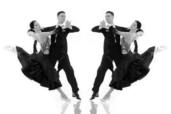 Ballroom dance couple in a dance pose isolated on white — Stock Photo, Image