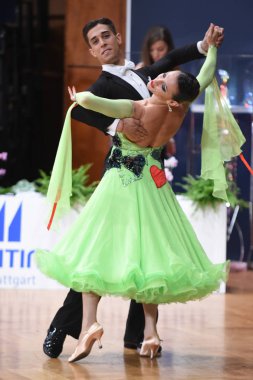 Alman Açık Şampiyonası 'nda Grand Slam Standart sırasında dans eden kimliği belirsiz bir çift.