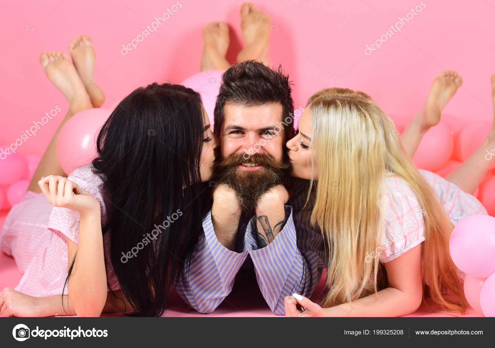 Ein schwarzer Riese für das brünette Girl Ein schwarzer Riese für das brünette Girl