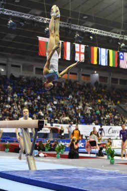 kadın jimnastikçi Stella Zakharova artistik jimnastik Ukrayna Uluslararası Kupası sırasında performans
