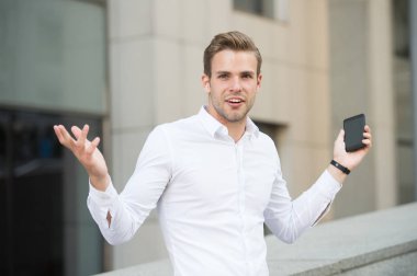 Neden o cevap vermiyor. Kendini toplamak için aramadan önce kaç dakika geçirin. Herkes seni aramak istiyor olun. Nasıl oturum baþlatýn. Başarılı telefon konuşmaları ipuçları. Mobil müzakerelerde başarı